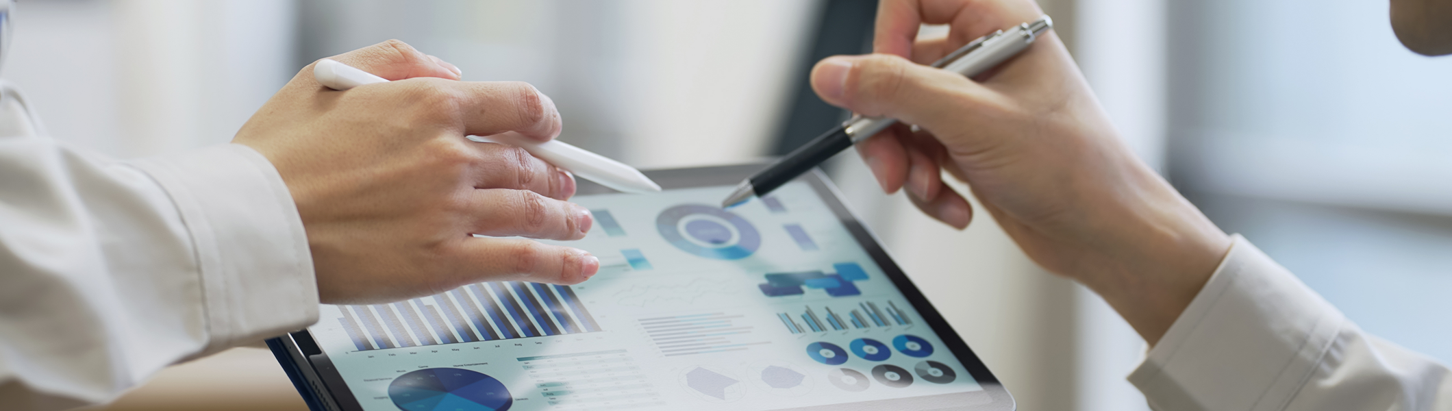 企業変革コンサルティングタイトル