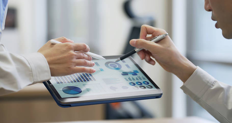 企業変革コンサルティング｜各領域のプロフェッショナルが戦略策定からDX実装、営業・マーケティング変革まで一気通貫で伴走支援